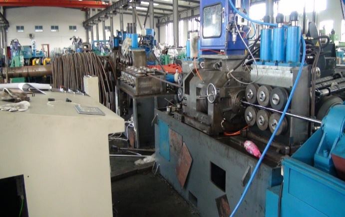 15-30mm Wire To Wire Peeling Machine With Belt Polisher 15-30mm Wire To Wire Peeling Machine With Belt Polisher